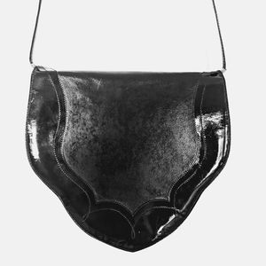 Vintage 80s patent leather black purse